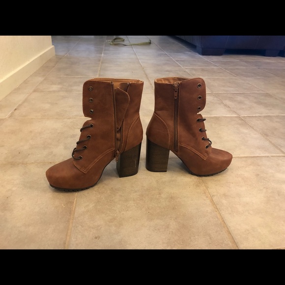 Brown high heel ankle boots - Picture 5 of 8